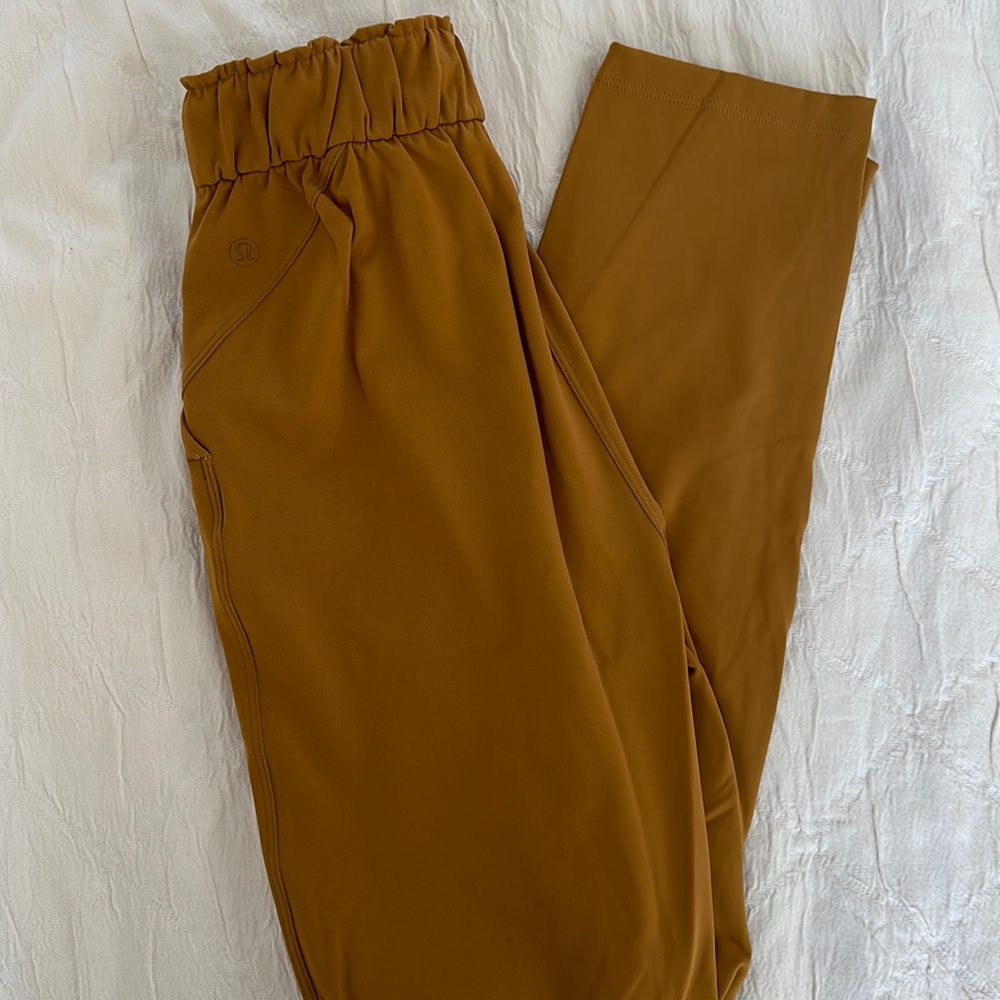 Lululemon pants
